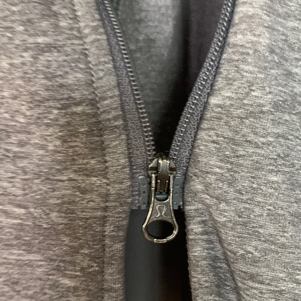 Lululemon Athletica Light Charcoal Asymmetrical Jacket - Picture 9 of 16